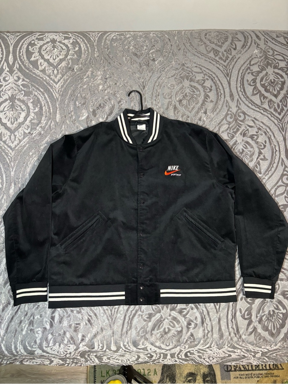 NWT Nike Big Swoosh Men X-Large Black corduroy Bomber Varsity Sportswear Jacket